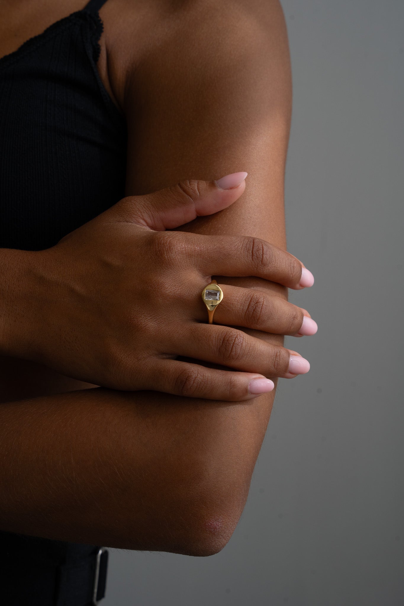 DAINTY SIGNET RING - Kumaya Jewelry