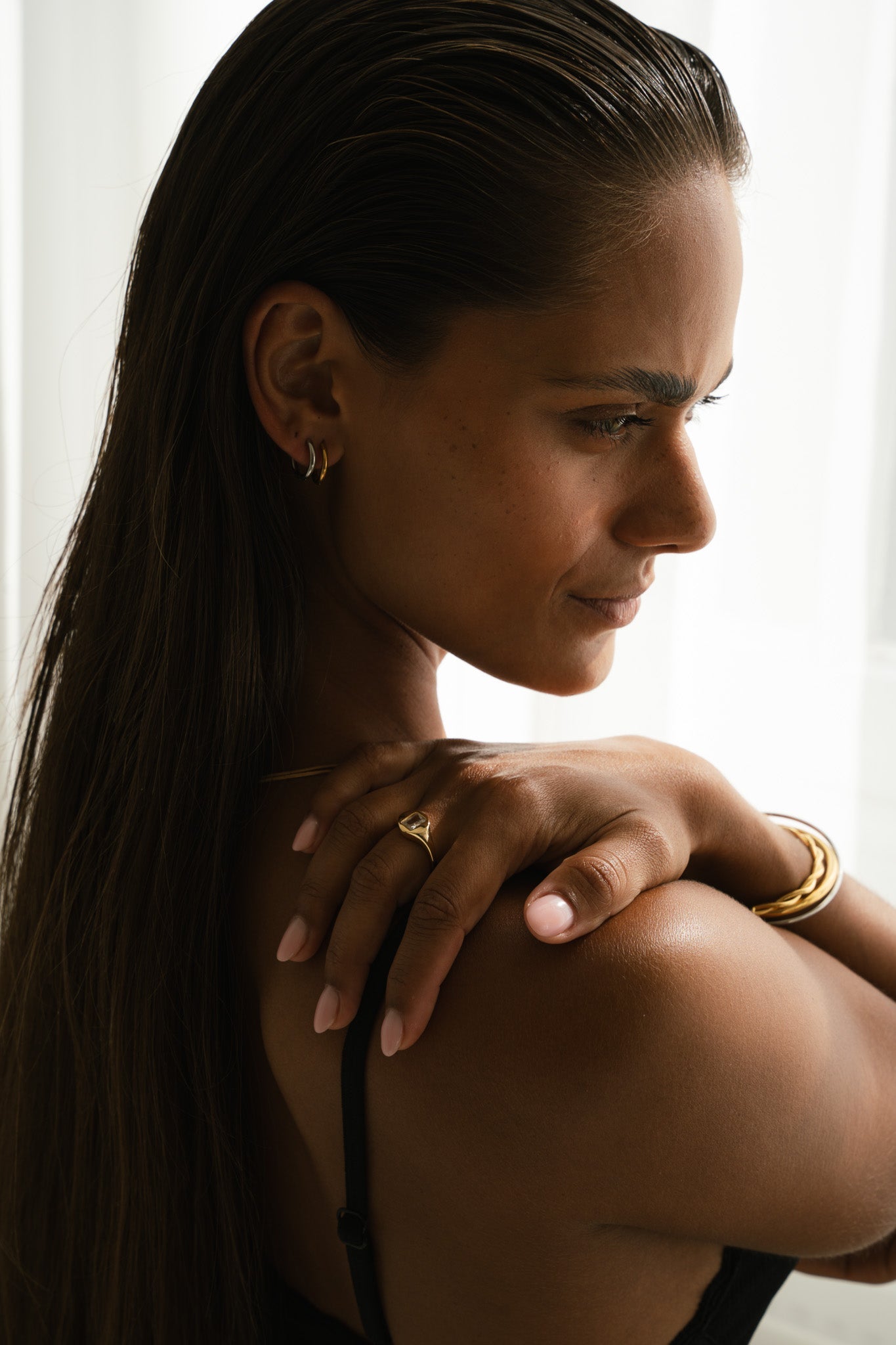 DAINTY SIGNET RING - Kumaya Jewelry