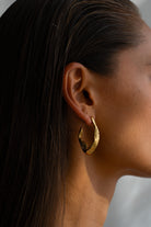 SCULPT HOOPS - Kumaya Jewelry